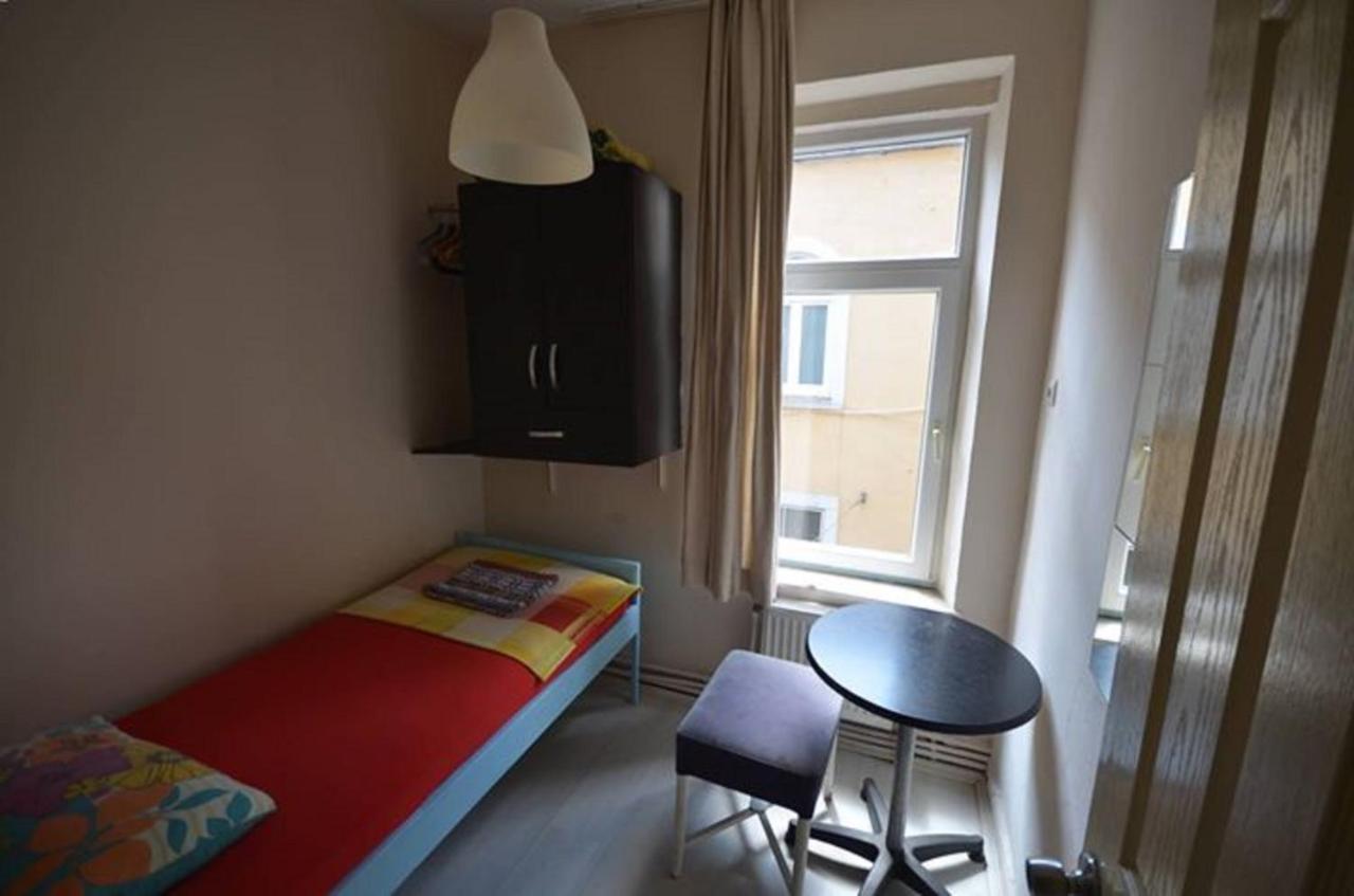 Taxim Hostel (Adults Only) Estambul Exterior foto