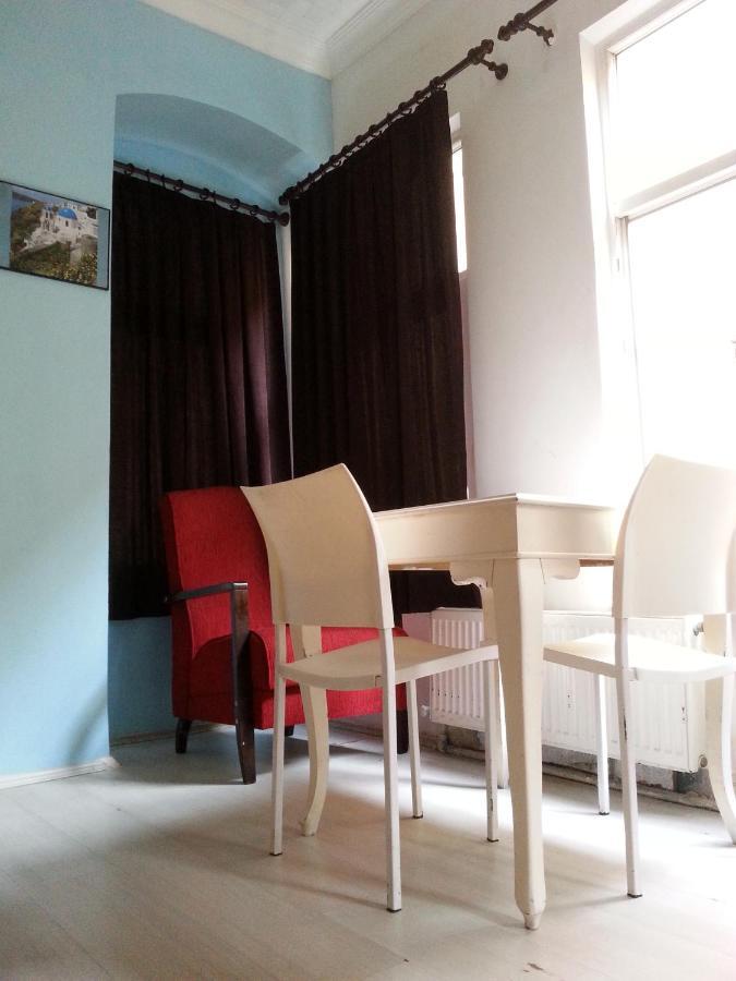 Taxim Hostel (Adults Only) Estambul Exterior foto